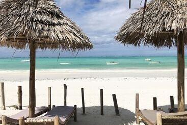 تختخواب و صبحانه Duara Beach House