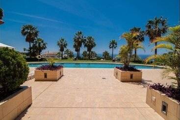 آپارتمانهای توریستها Penthouse M Reserva Del Higueron 3 Bedrooms. Transfer To The Beach And Train Station. Jacuzzi. Wifi