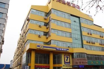 Otel 7 Days Inn Zibo Railway Station Branch