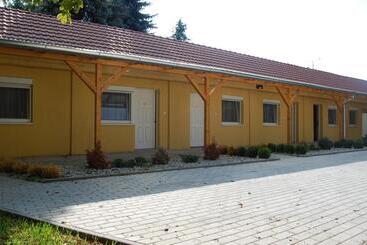 Belvárosi Panzió Pápa