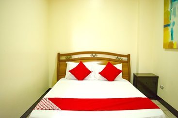 ホテル 153 Executive Suites By Oyo Rooms