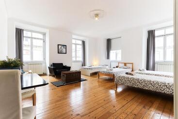 پانسیون Lisbon Silver Flower   Flat In Lisbon Center