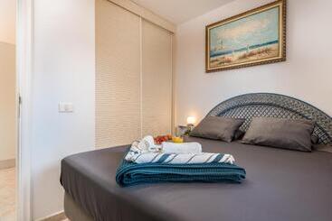 آپارتمان‌های توریست‌ها F06 Costa Sol Accommodation, Big Terrace, Pool