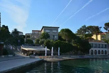ビラホテル Integrated Hotel Arbia Margita