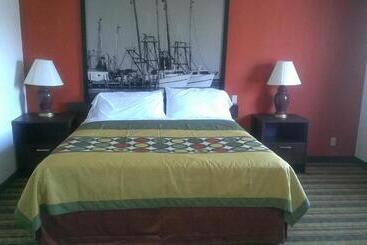 فندق Quality Inn