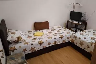 تختخواب و صبحانه Prenoćište Na Drini Foča