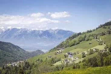 Jufa Hotel Laterns   Klangholzhus