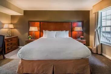 ホテル Cloverleaf Suites Columbus Dublin