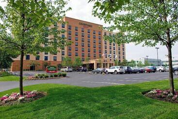 هتل Courtyard By Marriott Boston Billerica Bedford
