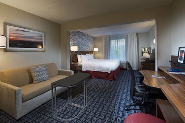 هتل Fairfield Inn & Suites By Marriott Lynchburg Liberty University