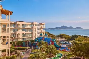 アパートホテル Zafiro Bahia