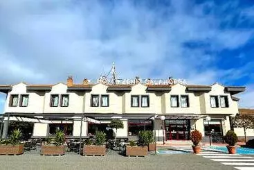 هتل Nuevo Zenit Calahorra