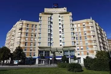 ホテル Travelodge Madrid Coslada Airport