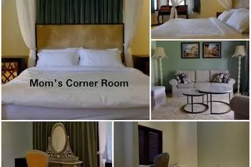 Pansiyon Mom's Corner