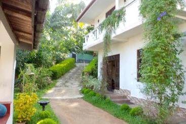 Panzió Abha Family Friendly Apartment