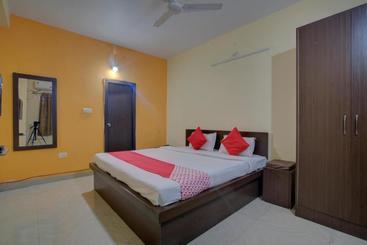 Hotell Oyo 35833 Sanskar Garden