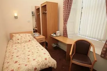 هتل Mclays Guest House