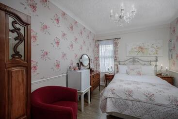 בית מלון כפרי The Wescoe Guesthouse