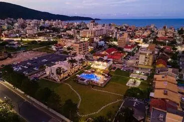 Makkai Resort Bombinhas