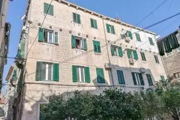 ペンション Jr Luxury Guesthouse