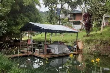 ベッドアンドブレックファースト La Casa Del Bosque Via Saladito