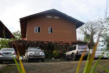 Hotel Kambutaleko