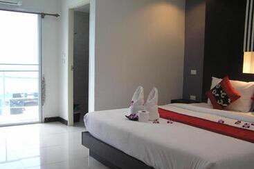 호텔 The Impress Khonkaen