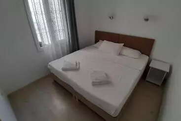 ホテル R House
