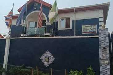 Отель Jemadex Kings