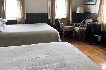 هتل Water Street Inn