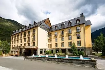 Отель Vielha Baqueira, Affiliated by Meliá