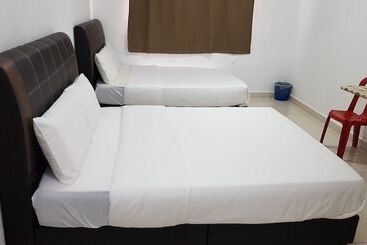 هتل Oyo 89998 Thank Q Inn 2