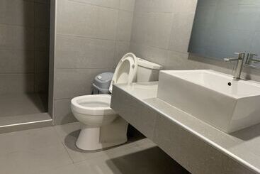 Mactan Seahorse Beach Resort Hostel