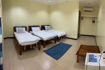Mactan Seahorse Beach Resort Hostel