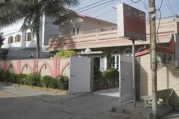 Hotel Sunrise Guest House Multan