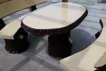 تختخواب و صبحانه Marinus