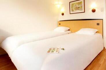 בית מלון כפרי Campanile Manosque