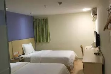 Hotelli 7days Inn Shenzhen Diwang Building Honggui Road Branch