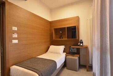 پانسیون Piano Alto Rooms