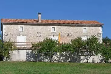 ベッドアンドブレックファースト Chambres D Hotes De Pouzelande