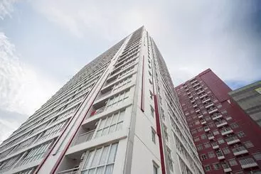 Pensiune Reddoorz Apartment @ Taman Melati Margonda