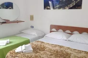 هتل آپارتمان Mareluna Ischia