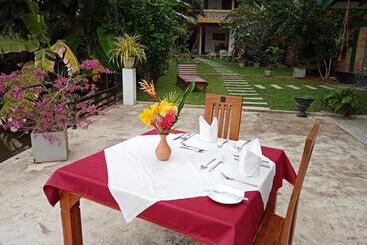 Hotel Villa Bentota River View
