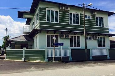 Pensão Villasuri Homestay