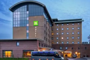 Hotelli Ibis Styles London Gatwick Airport