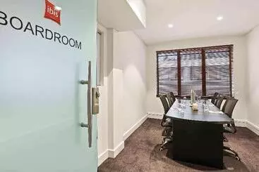 فندق Ibis Sydney World Square