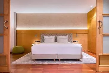 هتل Sansi Pedralbes