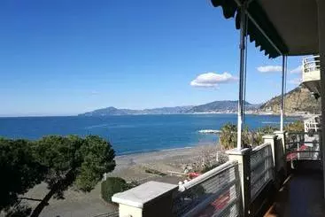 ペンション Baia Delle Favole Affittacamere