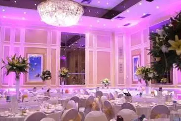 Otel Thistle London Heathrow Terminal 5