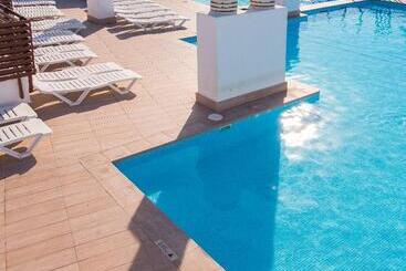 آپارتمان Sunside Ibiza Studios   Only Adults  Formerly Known As Central Park